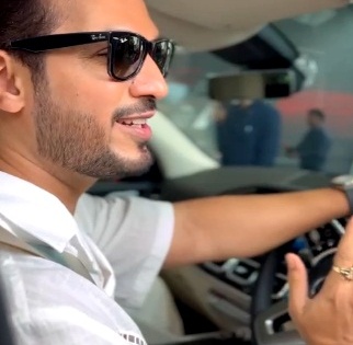 Arjun Bijlani buys a new ride, but advises newbies to first get a house | Arjun Bijlani buys a new ride, but advises newbies to first get a house