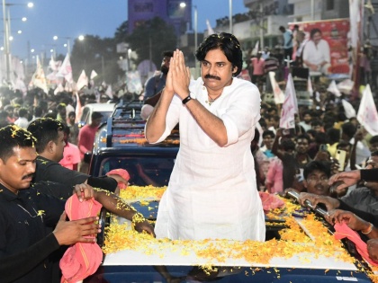 Data collected by volunteers in Andhra stored in Hyderabad: Pawan Kalyan | Data collected by volunteers in Andhra stored in Hyderabad: Pawan Kalyan