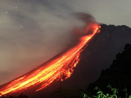 Indonesia's Mt. Merapi erupts 16 times in 24 hours | Indonesia's Mt. Merapi erupts 16 times in 24 hours