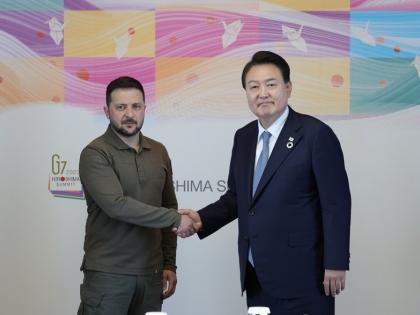S.Korean President makes surprise visit to Ukraine in show of support | S.Korean President makes surprise visit to Ukraine in show of support S.Korean President makes surprise visit to Ukraine in show of support | S.Korean President makes surprise visit to Ukraine in show of support