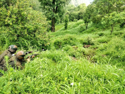 Firing exchanges between security forces and terrorists in J&K's Poonch | Firing exchanges between security forces and terrorists in J&K's Poonch