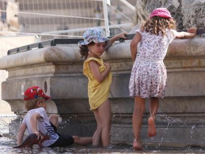 Heat waves impact 92 mn kids in Europe, Central Asia: Unicef | Heat waves impact 92 mn kids in Europe, Central Asia: Unicef Heat waves impact 92 mn kids in Europe, Central Asia: Unicef | Heat waves impact 92 mn kids in Europe, Central Asia: Unicef