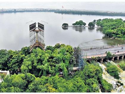 Hyderabad’s Hussain Sagar filled to brim due to incessant rains | Hyderabad’s Hussain Sagar filled to brim due to incessant rains Hyderabad’s Hussain Sagar filled to brim due to incessant rains | Hyderabad’s Hussain Sagar filled to brim due to incessant rains