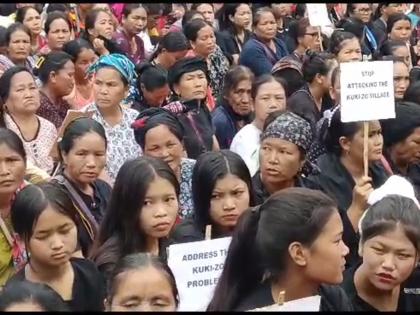 Women paraded naked: Both Meitei, Kuki women hold massive protests across Manipur | Women paraded naked: Both Meitei, Kuki women hold massive protests across Manipur