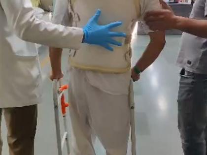 AIIMS Delhi performs successful surgery by removing knife from man's back | AIIMS Delhi performs successful surgery by removing knife from man's back AIIMS Delhi performs successful surgery by removing knife from man's back | AIIMS Delhi performs successful surgery by removing knife from man's back
