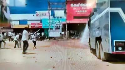 TN Police detain 300 PMK cadre indulging in stone pelting at Neyveli | TN Police detain 300 PMK cadre indulging in stone pelting at Neyveli TN Police detain 300 PMK cadre indulging in stone pelting at Neyveli | TN Police detain 300 PMK cadre indulging in stone pelting at Neyveli