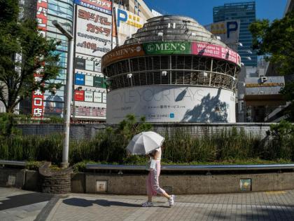 Heatwave pushes temperatures above 35 Celsius across Japan | Heatwave pushes temperatures above 35 Celsius across Japan Heatwave pushes temperatures above 35 Celsius across Japan | Heatwave pushes temperatures above 35 Celsius across Japan