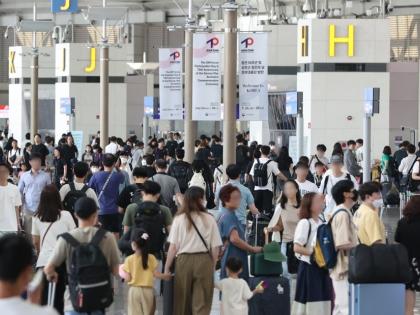 Complaints on flight ticket purchases double in S.Korea | Complaints on flight ticket purchases double in S.Korea Complaints on flight ticket purchases double in S.Korea | Complaints on flight ticket purchases double in S.Korea