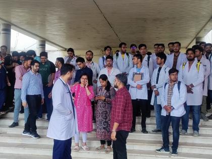Junior doctors in MP on strike, medical services affected | Junior doctors in MP on strike, medical services affected