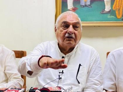 Even BJP MP Rao Inderjit Singh accepts Khattar govt has failed: Hooda | Even BJP MP Rao Inderjit Singh accepts Khattar govt has failed: Hooda Even BJP MP Rao Inderjit Singh accepts Khattar govt has failed: Hooda | Even BJP MP Rao Inderjit Singh accepts Khattar govt has failed: Hooda