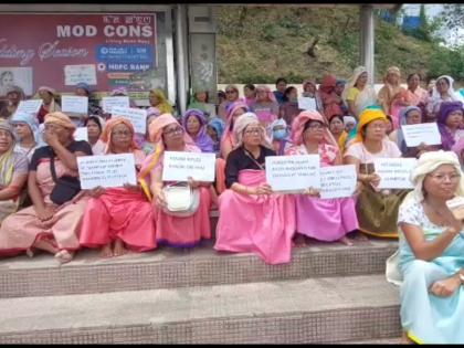 Manipur : Hundreds of Meitei women stage protest against Assam Rifles | Manipur : Hundreds of Meitei women stage protest against Assam Rifles Manipur : Hundreds of Meitei women stage protest against Assam Rifles | Manipur : Hundreds of Meitei women stage protest against Assam Rifles