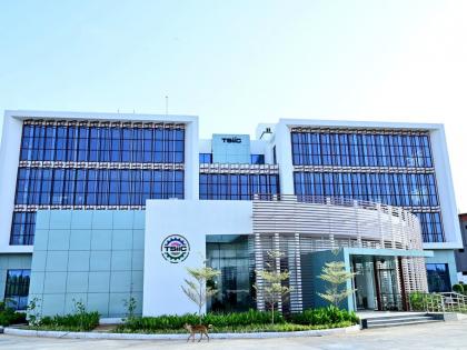 Telangana expands IT to tier-II towns, opens Nizamabad IT Tower | Telangana expands IT to tier-II towns, opens Nizamabad IT Tower