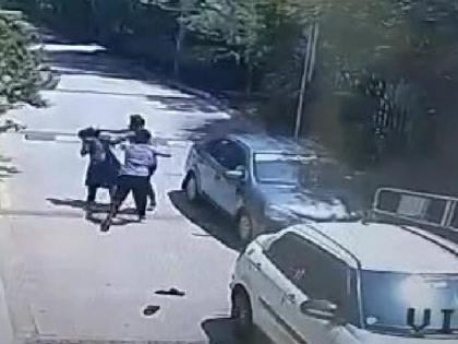 Woman assaulted by Uber driver for taking wrong cab in B'luru | Woman assaulted by Uber driver for taking wrong cab in B'luru