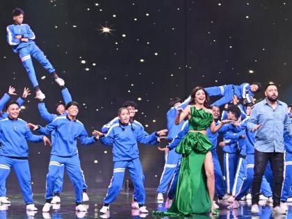 Shilpa Shetty, Badshah groove to Deepika-Ranveer's peppy track 'Current Laga Re' | Shilpa Shetty, Badshah groove to Deepika-Ranveer's peppy track 'Current Laga Re' Shilpa Shetty, Badshah groove to Deepika-Ranveer's peppy track 'Current Laga Re' | Shilpa Shetty, Badshah groove to Deepika-Ranveer's peppy track 'Current Laga Re'