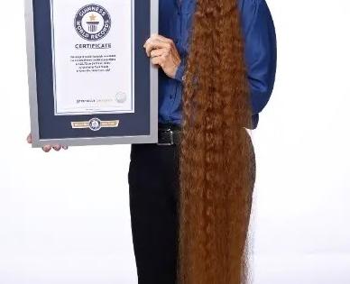 US woman sets record for world's longest female mullet | US woman sets record for world's longest female mullet