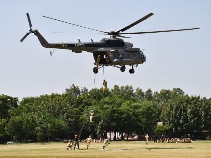 G-20 Summit: Delhi Police conducts helicopter slithering exercise | G-20 Summit: Delhi Police conducts helicopter slithering exercise G-20 Summit: Delhi Police conducts helicopter slithering exercise | G-20 Summit: Delhi Police conducts helicopter slithering exercise
