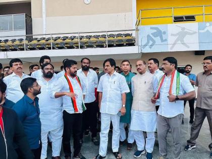 Venugopal in Hyderabad to review arrangements for CWC meet, rally | Venugopal in Hyderabad to review arrangements for CWC meet, rally
