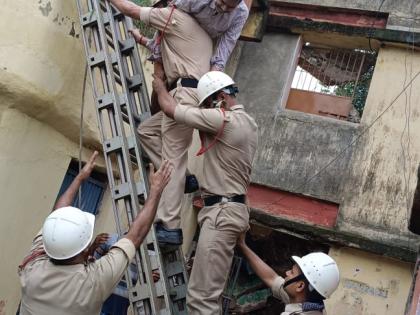 Jharkhand: CISF Fire Wing rescues 21 persons from building collapse site | Jharkhand: CISF Fire Wing rescues 21 persons from building collapse site Jharkhand: CISF Fire Wing rescues 21 persons from building collapse site | Jharkhand: CISF Fire Wing rescues 21 persons from building collapse site