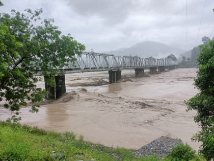 Bengal govt fears flash-floods in Sikkim changed Teesta River's trajectory in north Bengal | Bengal govt fears flash-floods in Sikkim changed Teesta River's trajectory in north Bengal