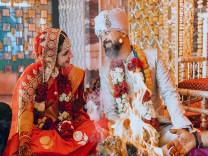Director Anand Tiwari, actor Angira Dhar reveal photos of their secret marriage ceremony | Director Anand Tiwari, actor Angira Dhar reveal photos of their secret marriage ceremony