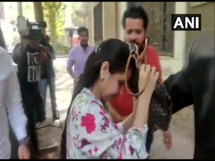 Yes Bank founder Rana Kapoor's wife arrives at ED's office in Maharashtra | Yes Bank founder Rana Kapoor's wife arrives at ED's office in Maharashtra Yes Bank founder Rana Kapoor's wife arrives at ED's office in Maharashtra | Yes Bank founder Rana Kapoor's wife arrives at ED's office in Maharashtra