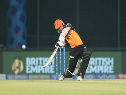 IPL 2021: Williamson's onslaught, fifties from Warner and Pandey guide SRH to 171/3 against CSK | IPL 2021: Williamson's onslaught, fifties from Warner and Pandey guide SRH to 171/3 against CSK