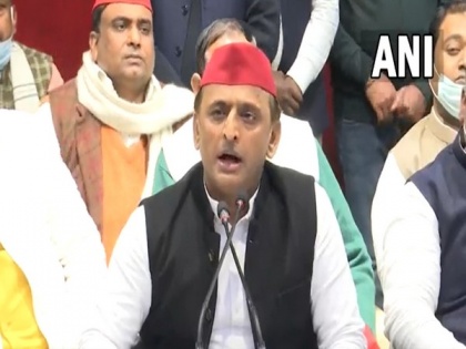 Backward classes, Dalits have understood that it's BJP's strategy to privatize everything, alleges Akhilesh Yadav | Backward classes, Dalits have understood that it's BJP's strategy to privatize everything, alleges Akhilesh Yadav