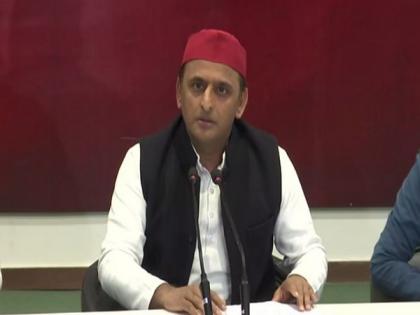 Akhilesh Yadav tears into Centre over NRC, urges people to keep protest peaceful | Akhilesh Yadav tears into Centre over NRC, urges people to keep protest peaceful