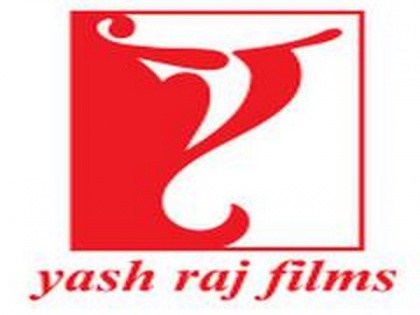 YRF requests Maharashtra CM to help production house vaccinate 30,000 cine staff | YRF requests Maharashtra CM to help production house vaccinate 30,000 cine staff