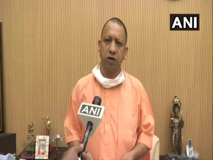 UP Chief Minister Yogi Adityanath pays tributes to policemen killed in Kanpur encounter | UP Chief Minister Yogi Adityanath pays tributes to policemen killed in Kanpur encounter