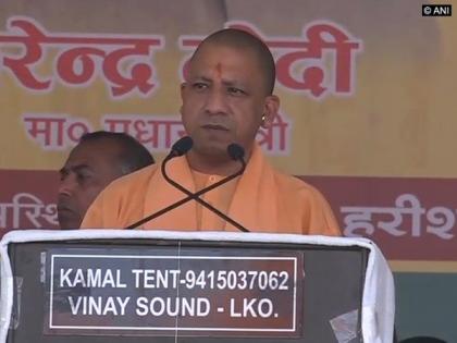 Adityanath condoles death of 2 migrant workers killed in Kanpur road accident | Adityanath condoles death of 2 migrant workers killed in Kanpur road accident