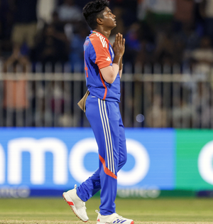 WPL 2026: We aimed to build the best bowling attack, says RCB Women head coach Rangarajan | WPL 2026: We aimed to build the best bowling attack, says RCB Women head coach Rangarajan