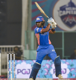 WPL 2025: All-round Matthews propels Mumbai Indians to six-wicket win over UP Warriorz | WPL 2025: All-round Matthews propels Mumbai Indians to six-wicket win over UP Warriorz