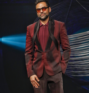 Abhay Deol says he added impromptu dialogues to a ‘no-dialogue’ scene in ‘Dev D’, impressed Anurag Kashyap | Abhay Deol says he added impromptu dialogues to a ‘no-dialogue’ scene in ‘Dev D’, impressed Anurag Kashyap