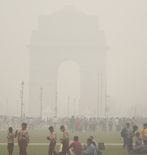 Shallow fog impacts Delhi | Shallow fog impacts Delhi