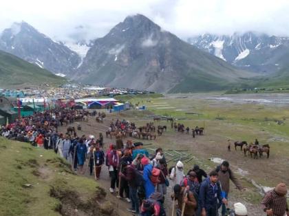 Over 9,000 pilgrims perform Amaranth Yatra on 12th day | Over 9,000 pilgrims perform Amaranth Yatra on 12th day