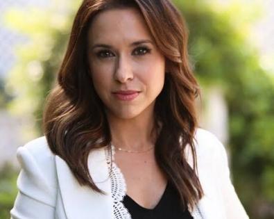 Lacey Chabert bags multi-picture deal with television network | Lacey Chabert bags multi-picture deal with television network