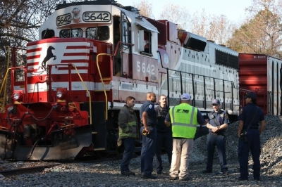 Norfolk Southern freight train derails in Alabama | Norfolk Southern freight train derails in Alabama
