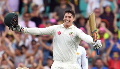 He's in best space to have a crack at Australia: Khawaja backs Renshaw as opener in Ashes | He's in best space to have a crack at Australia: Khawaja backs Renshaw as opener in Ashes
