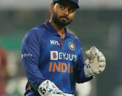 Rishabh Pant operated for ligament tear on right knee in Mumbai: Report | Rishabh Pant operated for ligament tear on right knee in Mumbai: Report