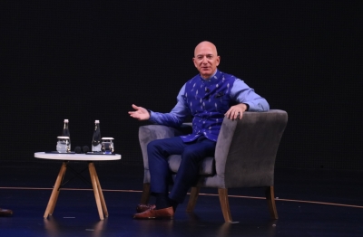 Jeff Bezos discusses climate change with French President | Jeff Bezos discusses climate change with French President Jeff Bezos discusses climate change with French President | Jeff Bezos discusses climate change with French President