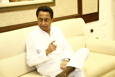 Kamal Nath questions use of EVMs in civic body polls | Kamal Nath questions use of EVMs in civic body polls