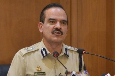 CBI files closure report in extortion case against ex-CP Parambir Singh | CBI files closure report in extortion case against ex-CP Parambir Singh CBI files closure report in extortion case against ex-CP Parambir Singh | CBI files closure report in extortion case against ex-CP Parambir Singh