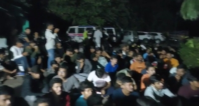 Students attacked in Gujarat University hostel campus | Students attacked in Gujarat University hostel campus