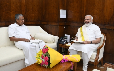 Vijayan expresses happiness after meeting PM, Congress smells a rat | Vijayan expresses happiness after meeting PM, Congress smells a rat