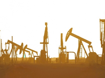 Iraq invites int'l companies to develop 13 oil, gas fields | Iraq invites int'l companies to develop 13 oil, gas fields