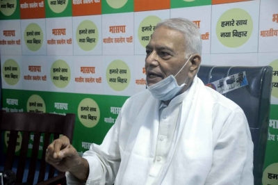 Ex-Union Minister Yashwant Sinha joins Trinamool | Ex-Union Minister Yashwant Sinha joins Trinamool