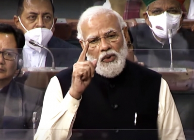 PM pays tribute to Lata before his reply to President's speech | PM pays tribute to Lata before his reply to President's speech PM pays tribute to Lata before his reply to President's speech | PM pays tribute to Lata before his reply to President's speech