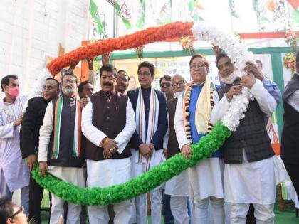 Tripura 2023 polls: Cong gives clear indications of pre-poll alliance with Left, others | Tripura 2023 polls: Cong gives clear indications of pre-poll alliance with Left, others Tripura 2023 polls: Cong gives clear indications of pre-poll alliance with Left, others | Tripura 2023 polls: Cong gives clear indications of pre-poll alliance with Left, others