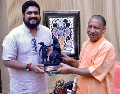 'Adipurush' director Om Raut meets UP CM | 'Adipurush' director Om Raut meets UP CM